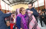 ENTREGA SEDIF MÁS DE MIL APOYOS INVERNALES EN JEREZ, TEPETONGO Y MONTE ESCOBEDO