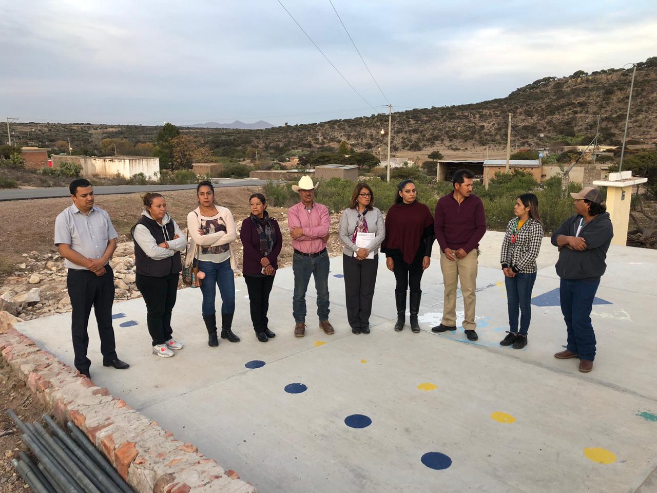 CONCRETAN LA DONACIÓN DE MALLA PARA EL JARDÍN DE NIÑOS DE SAN JUAN DE LA CASIMIRA