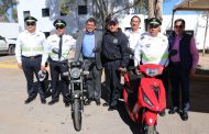 SAÚL MONREAL ÁVILA ENTREGA PREMIOS A LOS POLICÍAS VIALES DE FRESNILLO