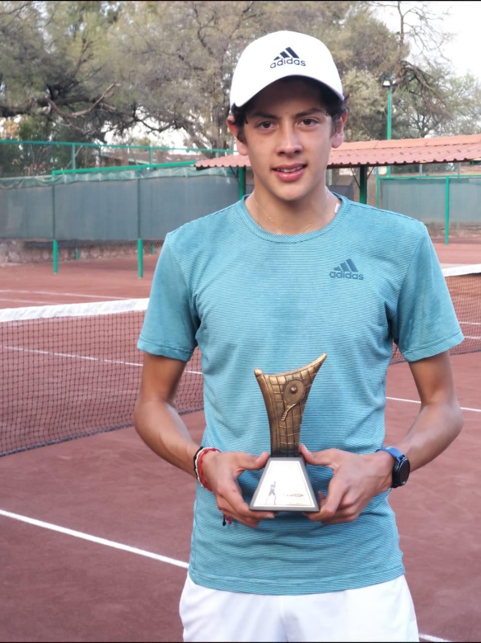 Rafa Candelas campeón del Torneo Regional de la Federación Mexicana de Tenis (FMT)