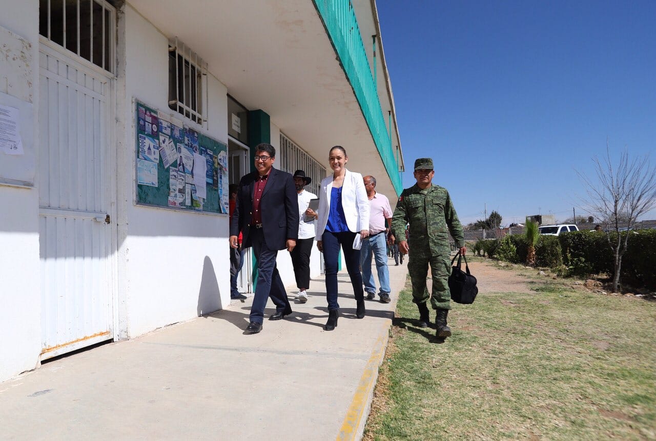 SAÚL MONREAL ACUDE A LA SUPERVISIÓN DE PREDIO PARA LA CONSTRUCCIÓN DEL BANCO DEL BIENESTAR  ﻿
