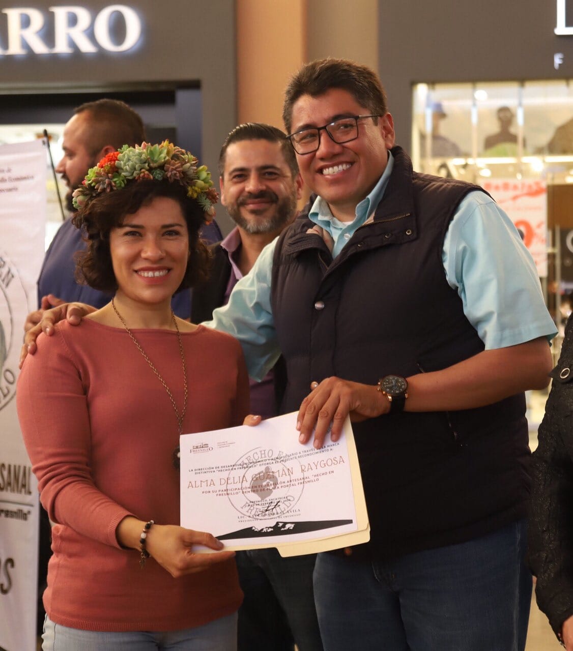 SAÚL MONREAL CLAUSURA EL PABELLÓN ARTESANAL DE LA MARCA HECHO EN FRESNILLO EN PLAZA PORTAL ﻿