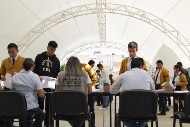 Benefician Becas “Benito Juárez” a mil jóvenes de Jalpa