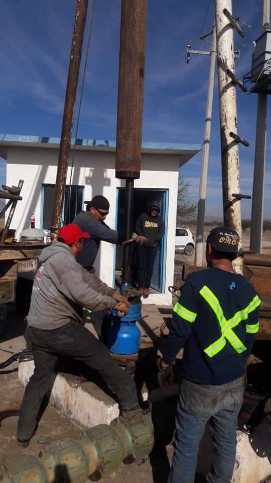 DAN MANTENIMIENTO AL POZO 7
