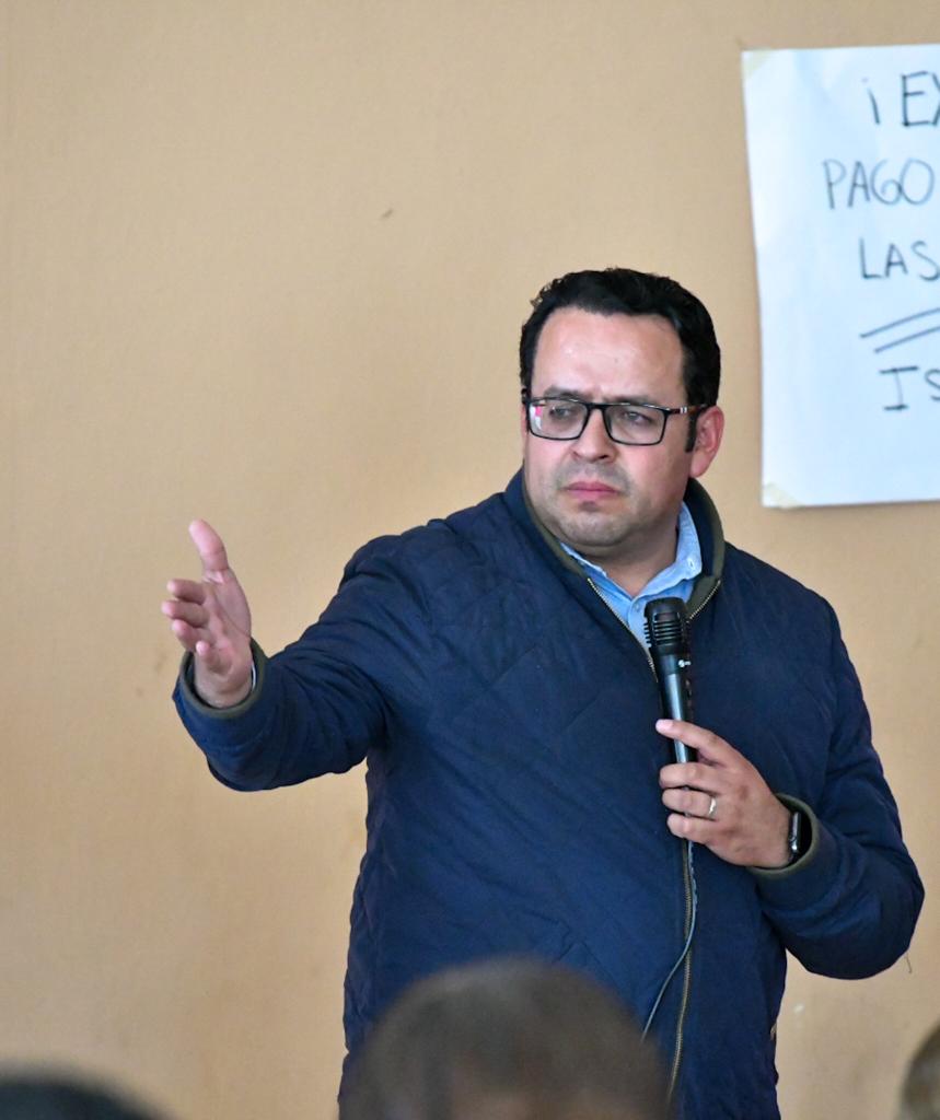 DIRECTOR GENERAL DEL ISSSTEZAC ACLARA DUDAS Y RUMORES INFUNDADOS A AGREMIADOS AL SUTSEMOP