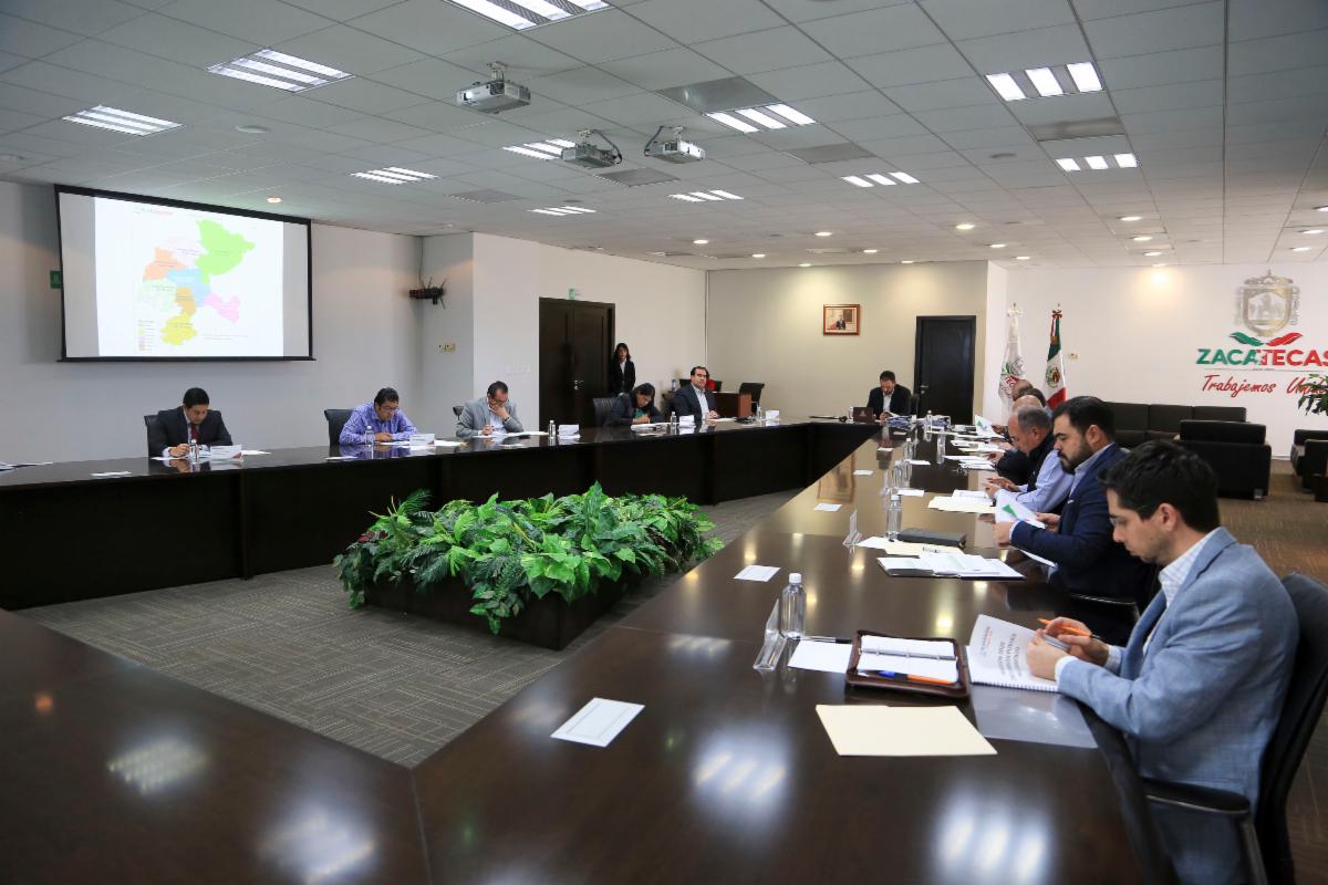 ANALIZA GOBIERNO DE TELLO AVANCES Y EJECUCIÓN DE NUEVAS OBRAS PÚBLICAS PARA EL ESTADO