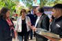SAÚL MONREAL INAUGURA CHEESY PAPAS EN PLAZA PORTAL