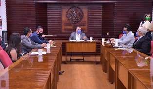 Diputadas y diputados reciben el informe previo de la auditoría que se está realizando al Issstezac