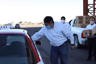 BENEFICIAN EN FRESNILLO A 200 TAXISTAS CON APOYOS ALIMENTARIOS