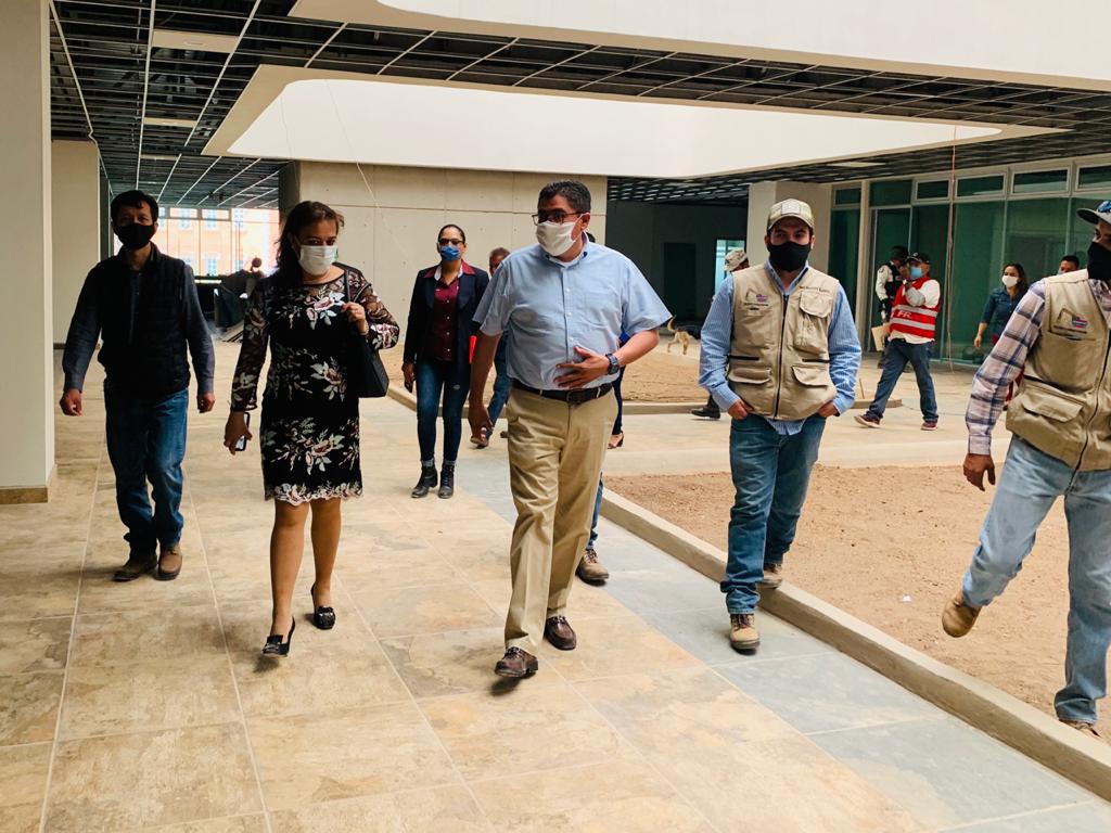 SAÚL MONREAL VERIFICA EL EDIFICIO DE LA NUEVA PRESIDENCIA MUNICIPAL