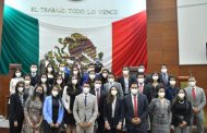 El pleno del Poder Legislativo fue la sede del Segundo Parlamento Universitario