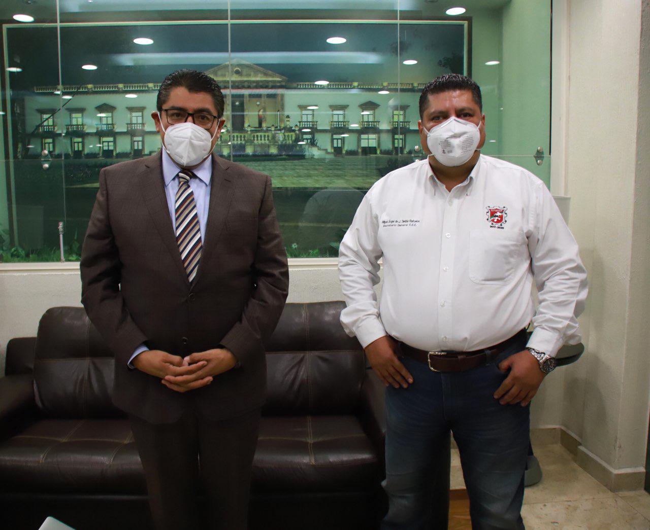 ACUERDAN EL ALCALDE SAÚL MONREAL Y EL SUTSEMOP AUMENTO SALARIAL DEL 3.5% PARA LOS TRABAJADORES