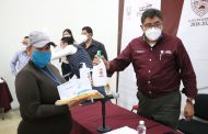 ENTREGA SAÚL MONREAL EQUIPO DE PROTECCIÓN A PERSONAL DE SERVICIOS PÚBLICOS