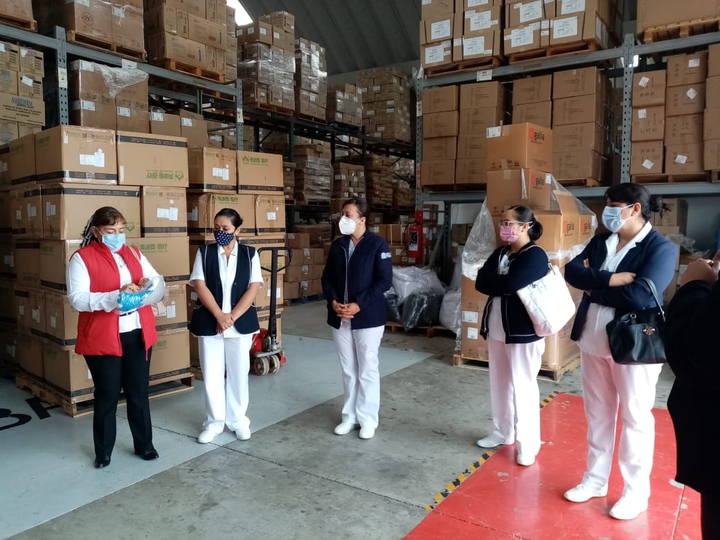 DONAN MIL 800 EQUIPOS DE PROTECCIÓN PERSONALA ENFERMERAS DE LA SSZ