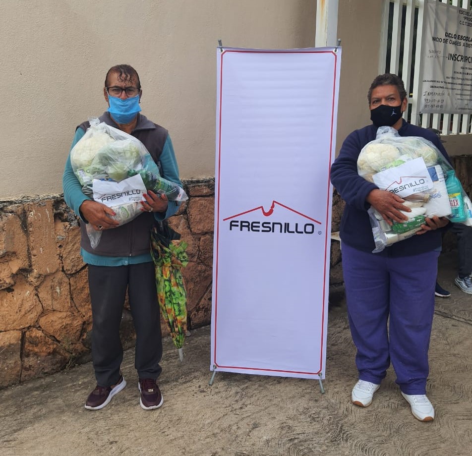 Fresnillo plc contribuye con paquetes alimentarios a familias fresnillenses