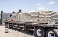 RECIBEN FAMILIAS DE ESCASOS RECURSOS MATERIAL PARA MEJORAR SUS VIVIENDAS