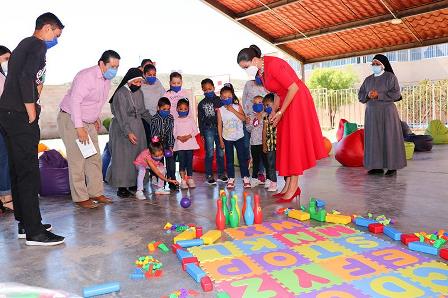 DONA SEDIF EQUIPO Y MATERIAL DIDÁCTICO A LA VILLA INFANTIL SAGRADO CORAZÓN DE JESÚS