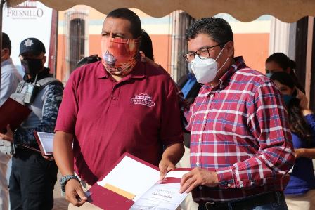 EL ALCALDE, SAÚL MONREAL RECONOCE A LOS BOMBEROS FRESNILLENSES EN SU DÍA