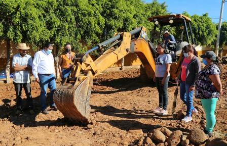 SUPERVISA ROBERTO LUÉVANO OBRAS SOCIALES EN EL SUR DE ZACATECAS