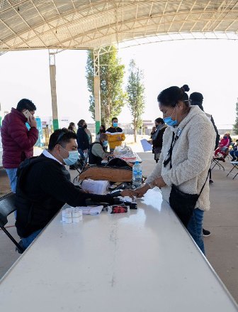 Benefician Becas “Benito Juárez” a mil 215 familias de Loreto, Noria de Ángeles y Pánuco