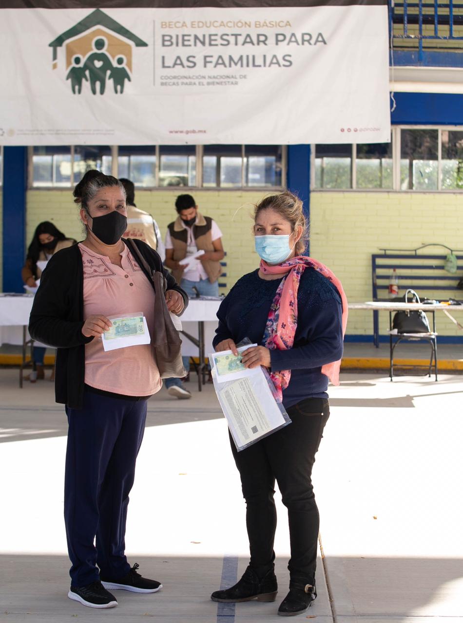 Programa de Becas “Benito Juárez” para Educación Básica distribuye 128 millones de pesos a casi 40 mil familias zacatecanas