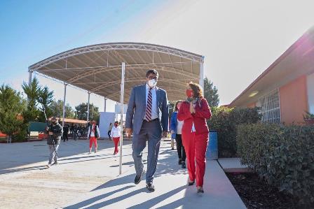 FOMENTAN LOS VALORES CÍVICOS EN LA PRIMARIA JUAN VALDIVIA