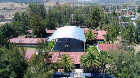 ENTREGA TELLO OBRAS EN BENEFICIO DE PRODUCTORES Y ESTUDIANTES DE TRINIDAD GARCÍA DE LA CADENA