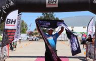 ALEJANDRO RANGEL TRIUNFA EN EL TRIATLÓN ULTRA MX 515