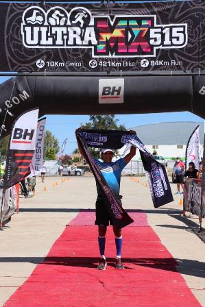 ALEJANDRO RANGEL TRIUNFA EN EL TRIATLÓN ULTRA MX 515
