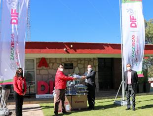 DONA BANCO DEL BAJÍO AL SEDIF 100 COBIJAS