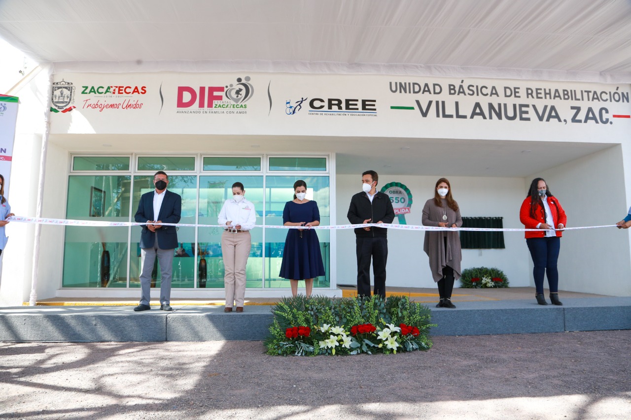 ENTREGA GOBIERNO DE ALEJANDRO TELLO UNIDAD BÁSICA DE REHABILITACIÓN EN VILLANUEVA