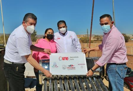 SEDESOL Y MUNICIPIOS APOYAN CON CALENTADORES SOLARES Y AVES A FAMILIAS DE CUAUHTÉMOC Y OJOCALIENTE