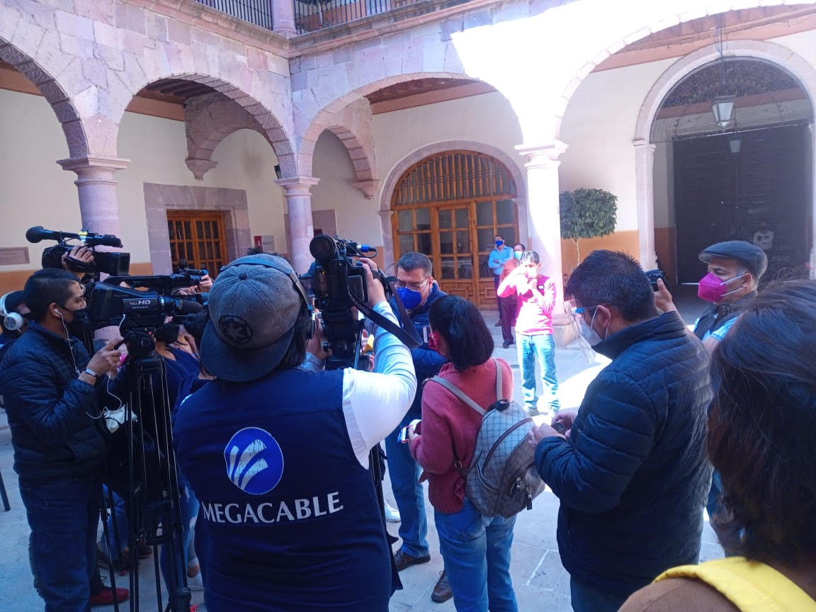 ATIENDE SECRETARIO DE GOBIERNO A INTEGRANTES DEL SUTSEMOP; GARANTIZA RESPETO Y DIÁLOGO