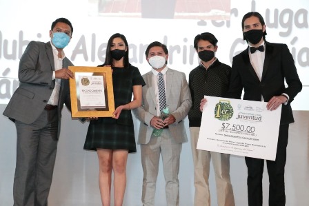 RECONOCEN AL TALENTO FRESNILLENSE CON EL PREMIO MUNICIPAL DE LA JUVENTUD
