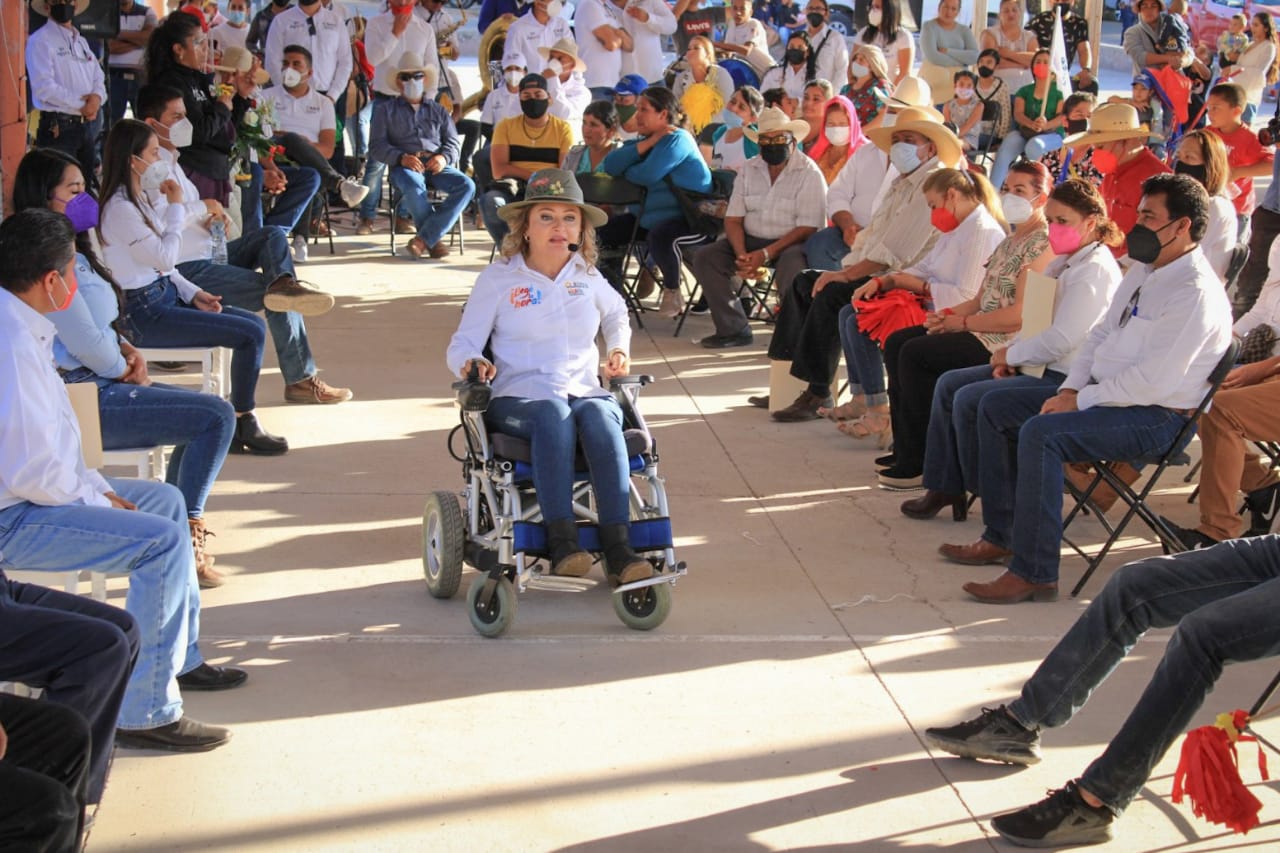 ZACATECAS NO DEBE SER DE UNA SOLA FAMILIA: CLAUDIA ANAYA