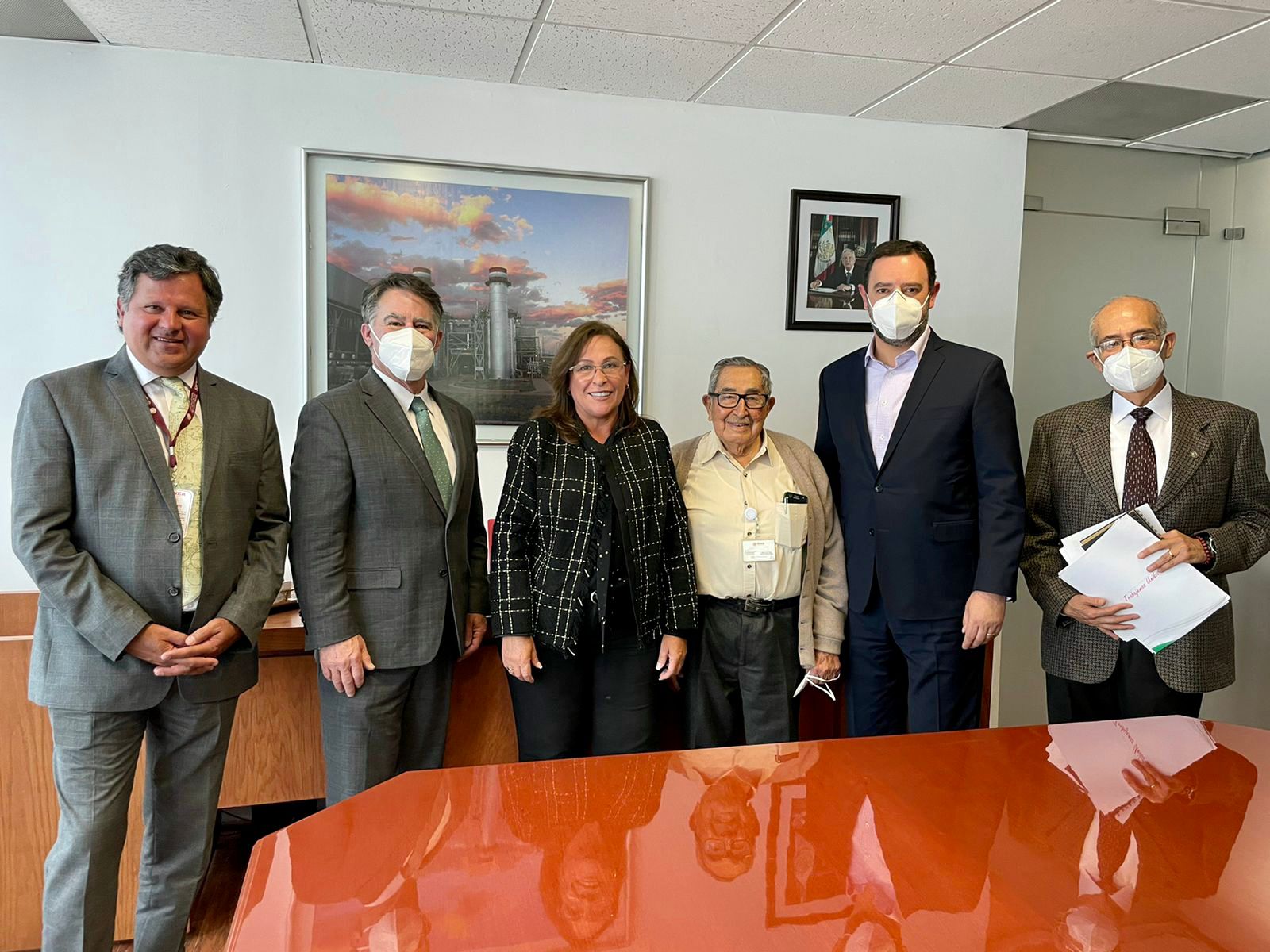 ALEJANDRO TELLO Y ROCÍO NAHLE ANALIZAN PROYECTOS EN MATERIA ENERGÉTICA PARA ZACATECAS
