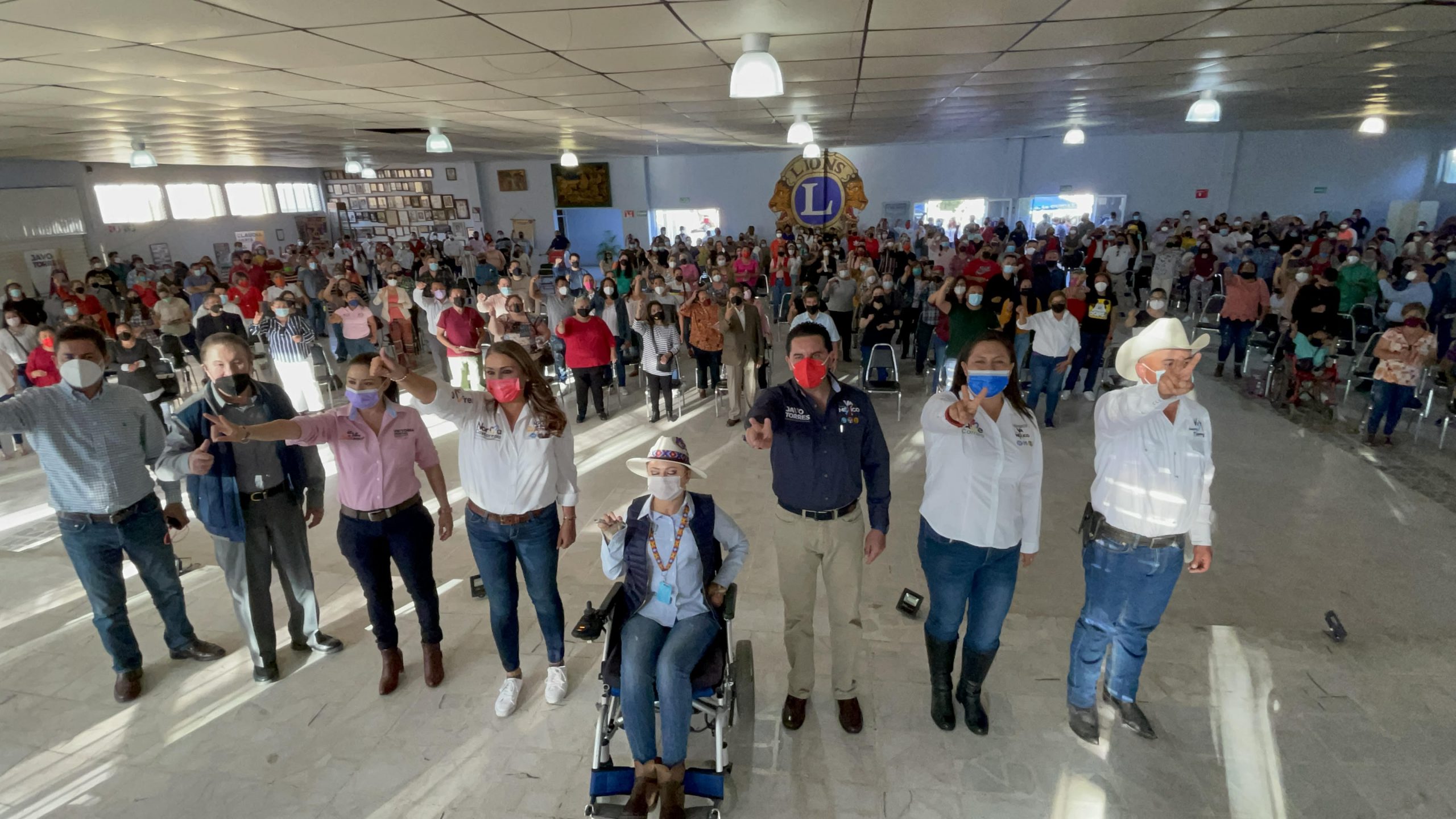 COMPROMISOS CON LOS TRABAJADORES DE LA SALUD: CASTORENA.