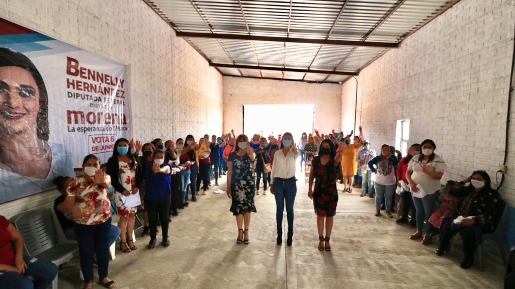 Bennelly Hernández reconoce la determinación de madres líderes del hogar