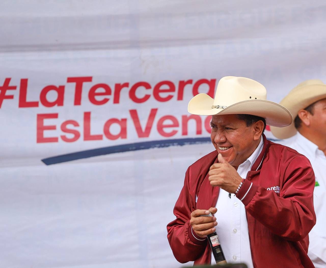 En las encuestas gana David y en los sondeos… también.