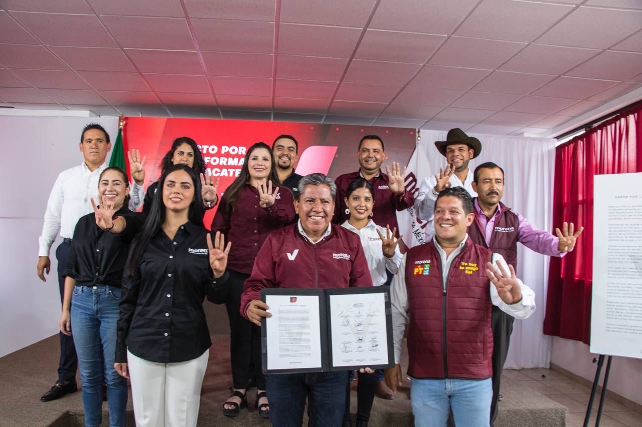 Firma David Monreal Pacto por la Transformación de Zacatecas
