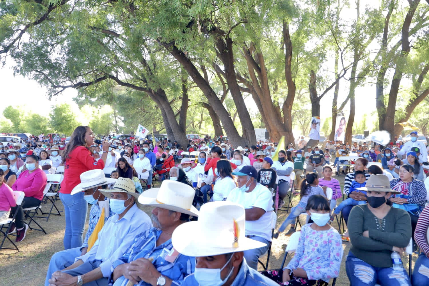 LE APUESTA A LA EDUCACIÓN: CASTORENA.