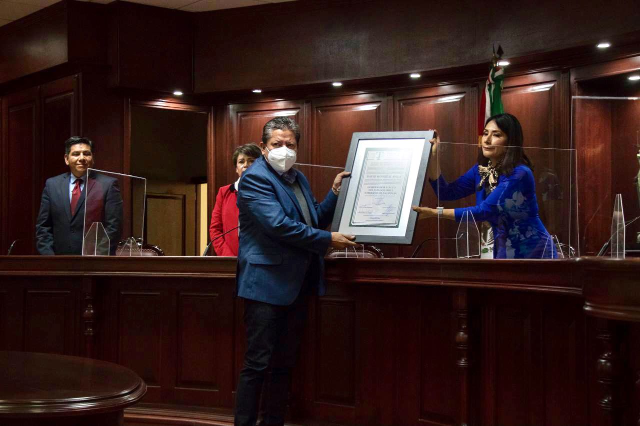 Vamos a dar paso a la nueva gobernanza: David Monreal tras recibir constancia del Trijez como gobernador electo