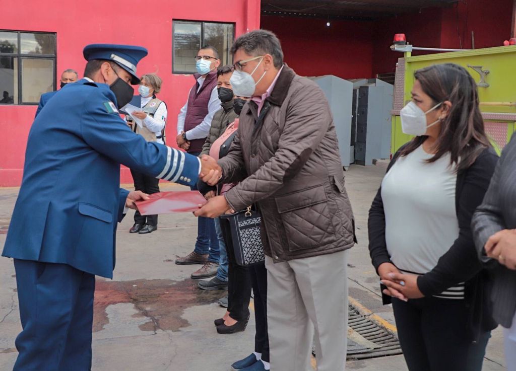 RECONOCE SAÚL MONREAL AL HEROICO CUERPO DE BOMBEROS