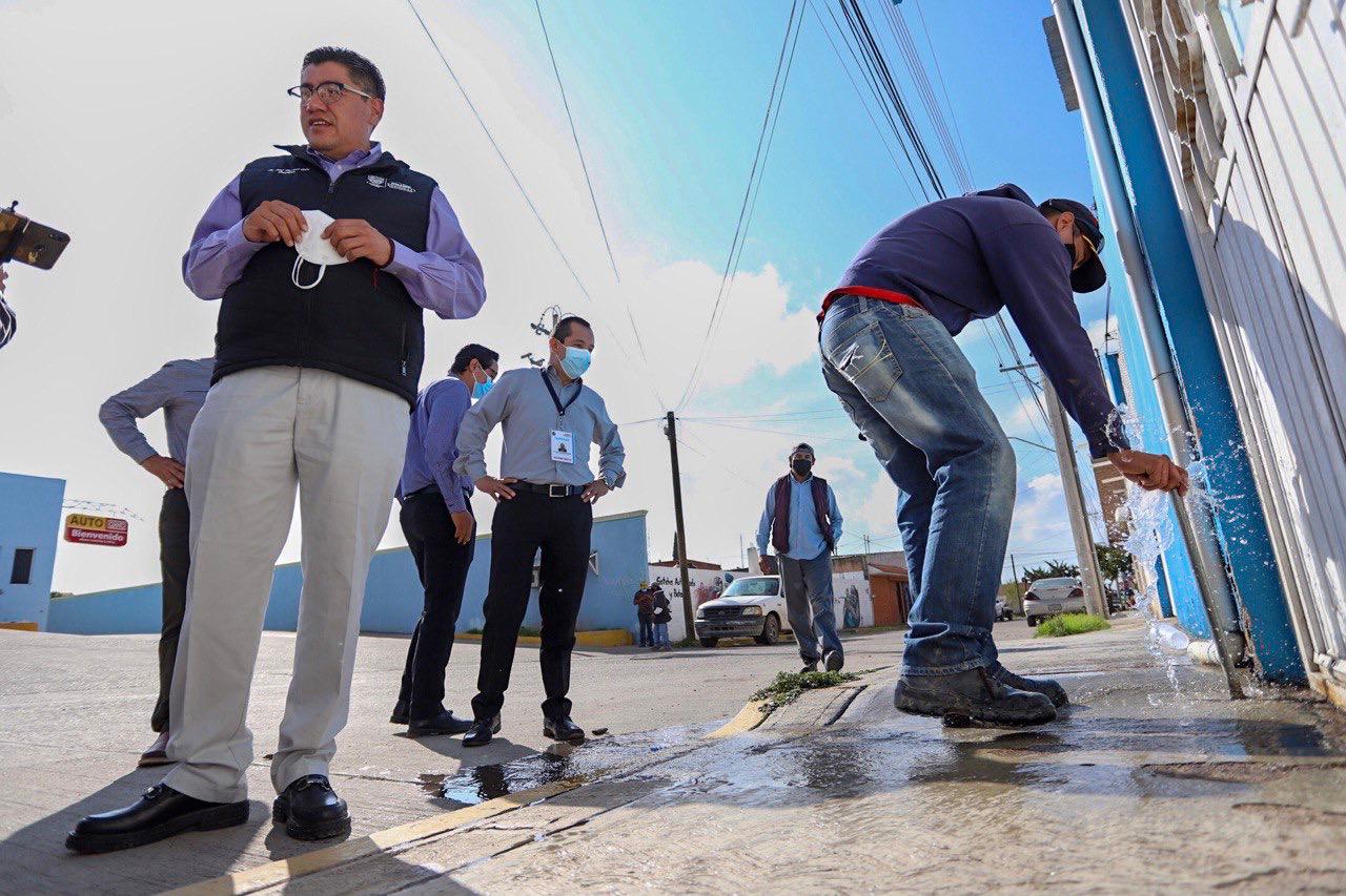 VERIFICA SAÚL MONREAL ABASTECIMIENTO DE AGUA POTABLE EN COLONIAS DE FRESNILLO