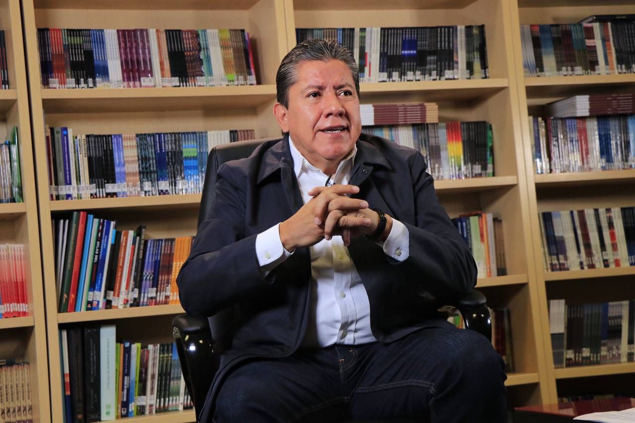 Reconoce David Monreal Ávila a estudiantes, padres de familia y maestros por el regreso presencial a clases en la nueva normalidad