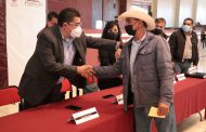 ENTREGA SAÚL MONREAL ESTÍMULO A DELEGADOS MUNICIPALES