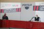 LOCALIZAN TRES PAQUETES CON PASTILLAS DE APARENTE FENTANILO EN EL TABLERO DE UN AUTOMÓVIL