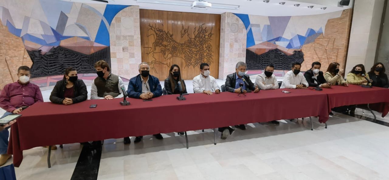 Alejandro Tello, líderes sindicales y la bancada del PRIAN sepultaron al ISSSTEZAC: