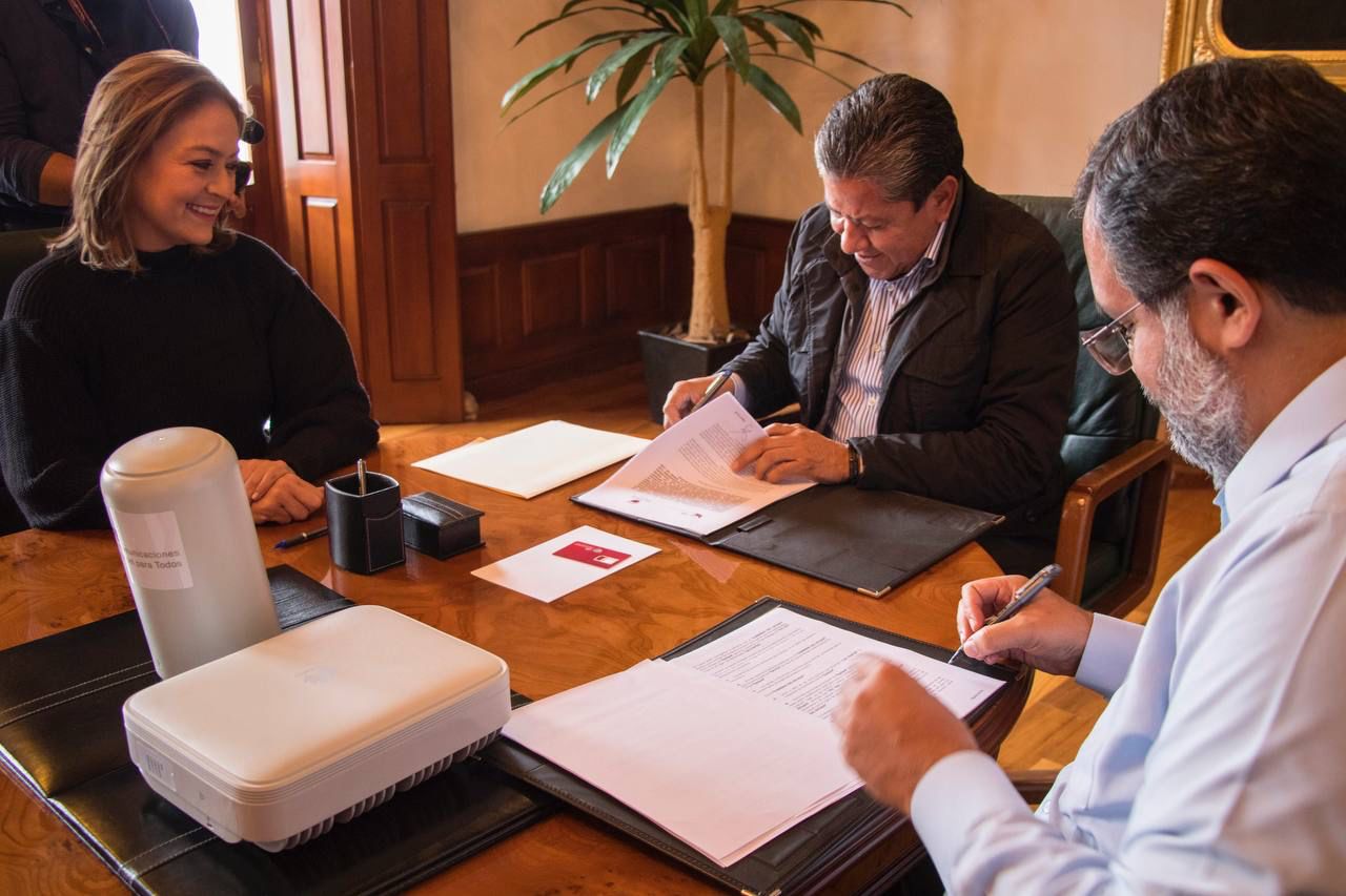 Garantiza la Cuarta Transformación Internet para todos en Zacatecas; David Monreal formaliza convenio con el Gobierno de México