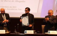 RINDEN HOMENAJE AL ABOGADO JUAN ANTONIO BARRÓN ALATORRE